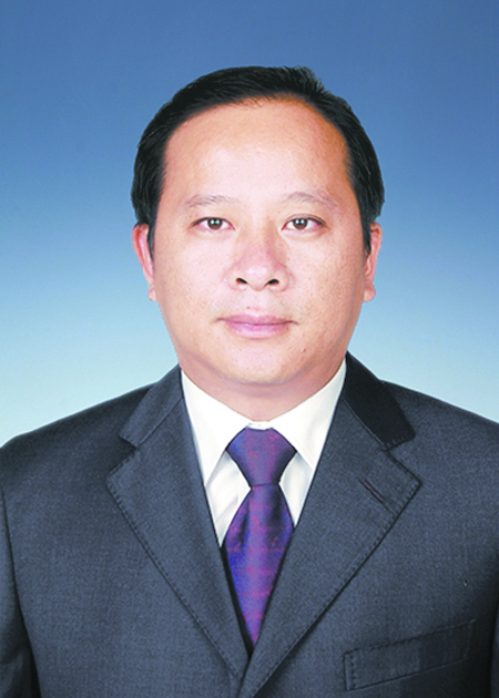 李伟
