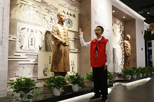 191006283yp0.jpg